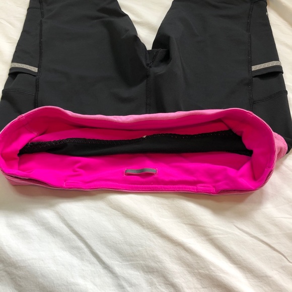 SOLD ❤️ Lululemon Run On Cropped Leggings - Picture 3 of 6